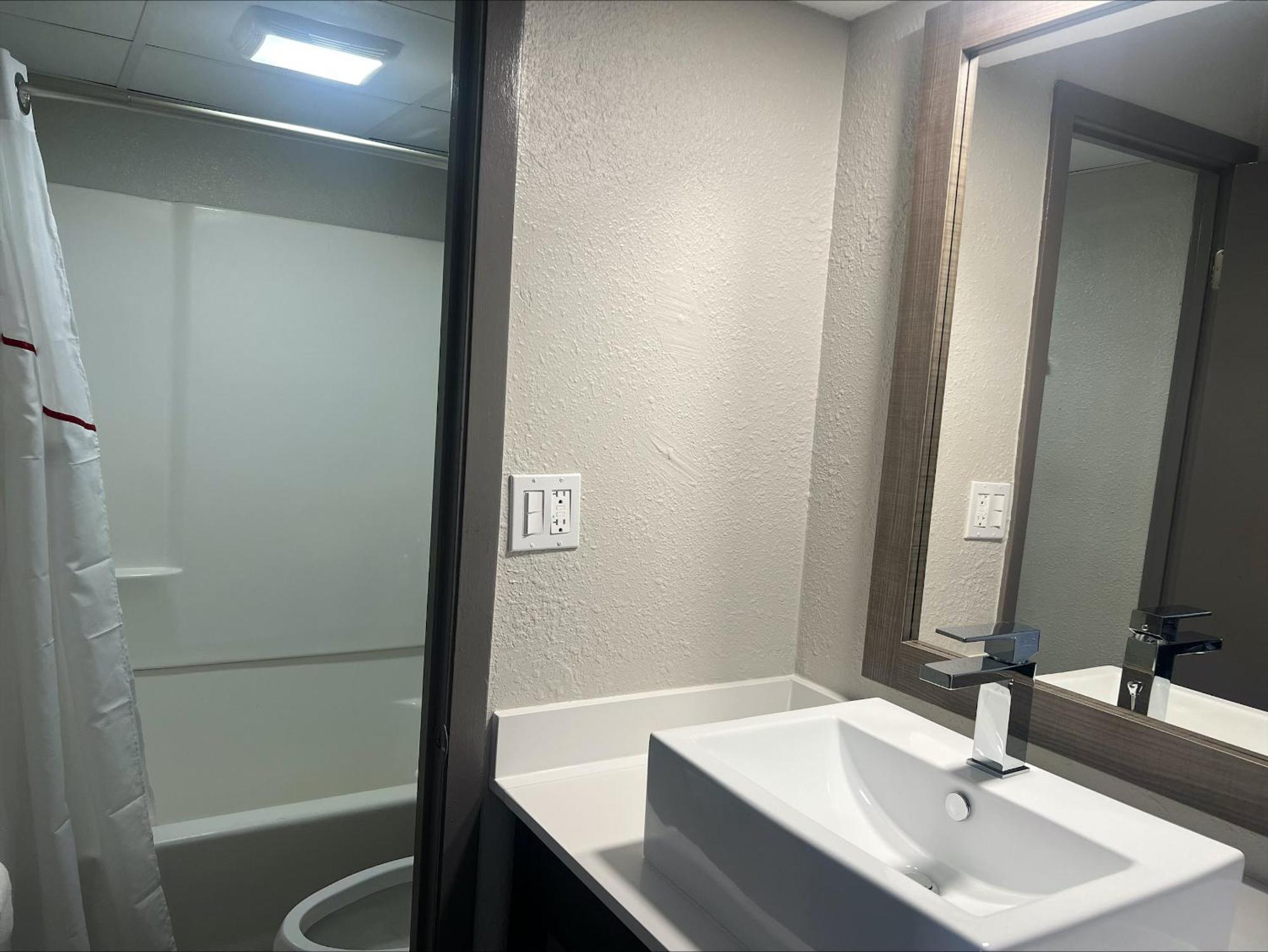 Red Roof Inn Bourbonnais Экстерьер фото